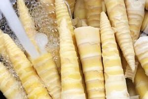 快捷简单的春笋剥皮方法（轻松学会，让你的厨艺更上一层楼）