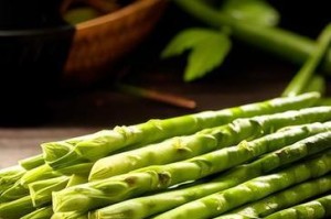 芦笋上市时间及成熟收获时间分析（芦笋收获期及储存技巧）