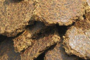 豆粕肥料的利与弊（以豆粕制成的肥料的特点及其适用性）