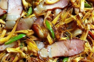 芭蕉花的营养价值和食用方法（探究芭蕉花的健康神奇与烹饪美味）